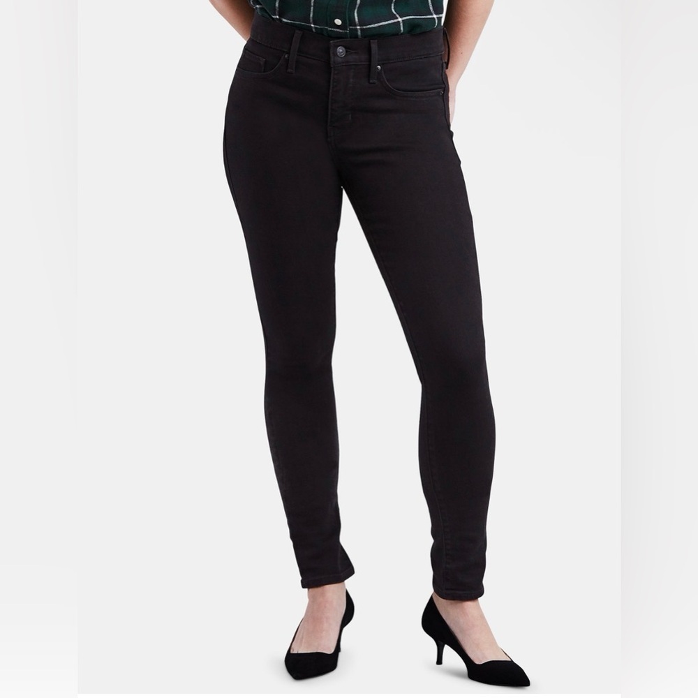 Levi’s 311 Skinny Shaping Jeans